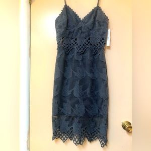 Aqua Lace MIDI Dress size M NWT pit to pit 17” length 33”